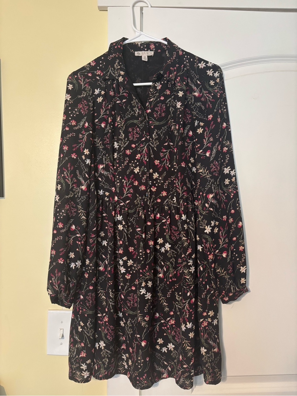 Lila Rose Black Long-Sleeve Floral Tiered Dress with Pink & Cream Flowers